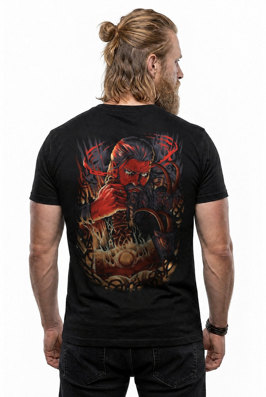 Thor & Mjölnir T-Shirt Rot/Orange Rückendruck – Model studio